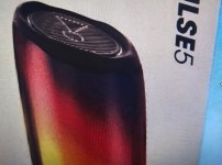 Selling a Bluetooth speaker (JBL-PLUSE5)